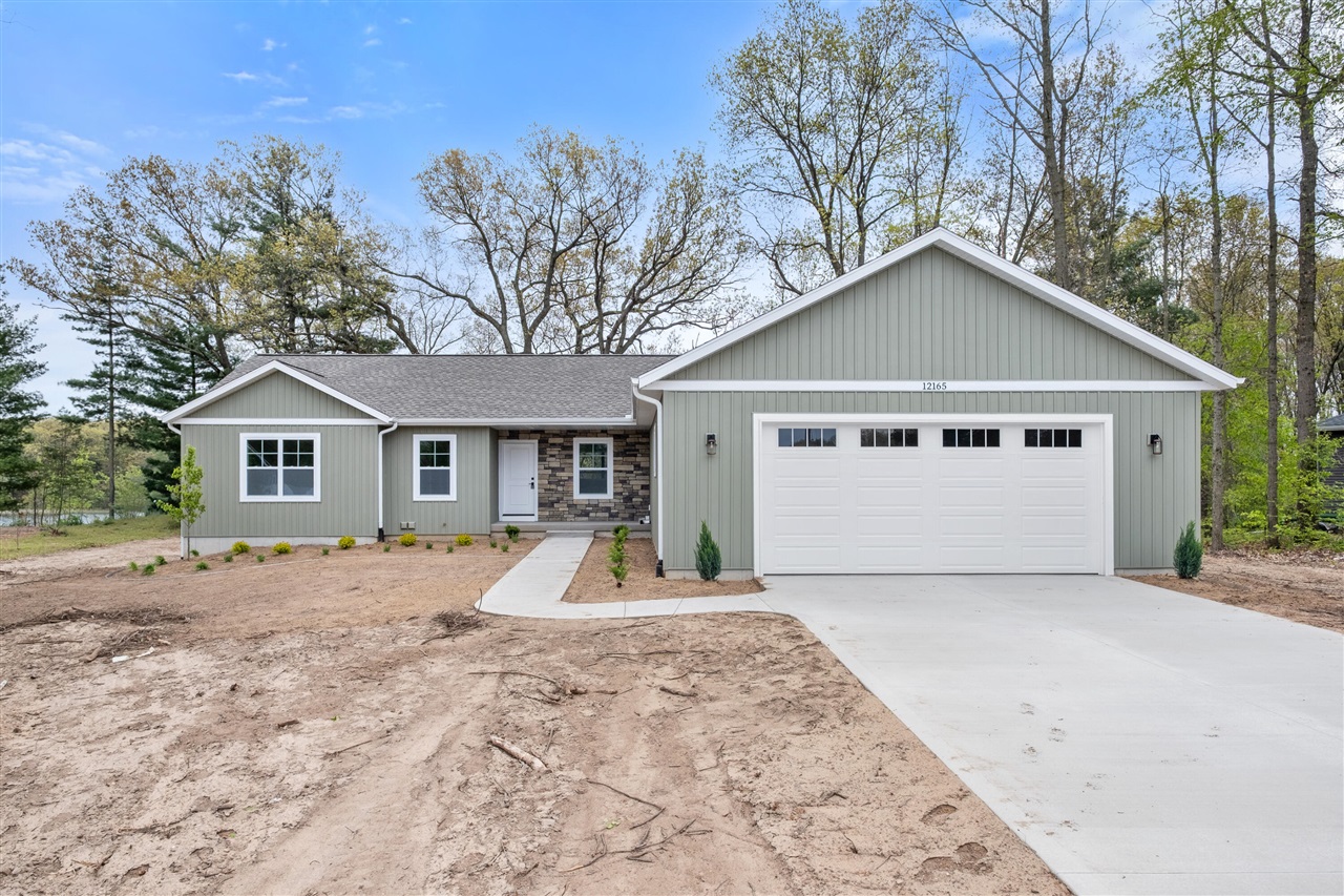 12165 Pine Meadows Drive Property Photo 3