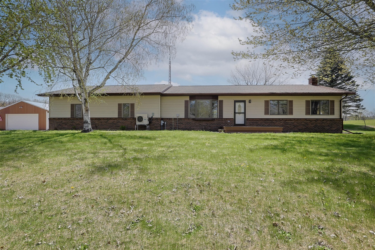7480 E 5 Mile Road Property Photo 1