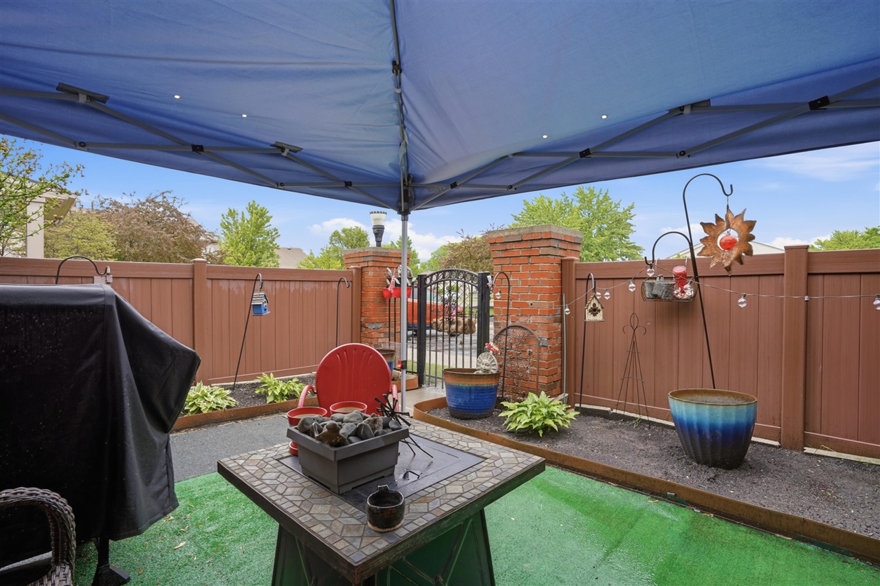 41379 Southwind Drive Property Photo 5