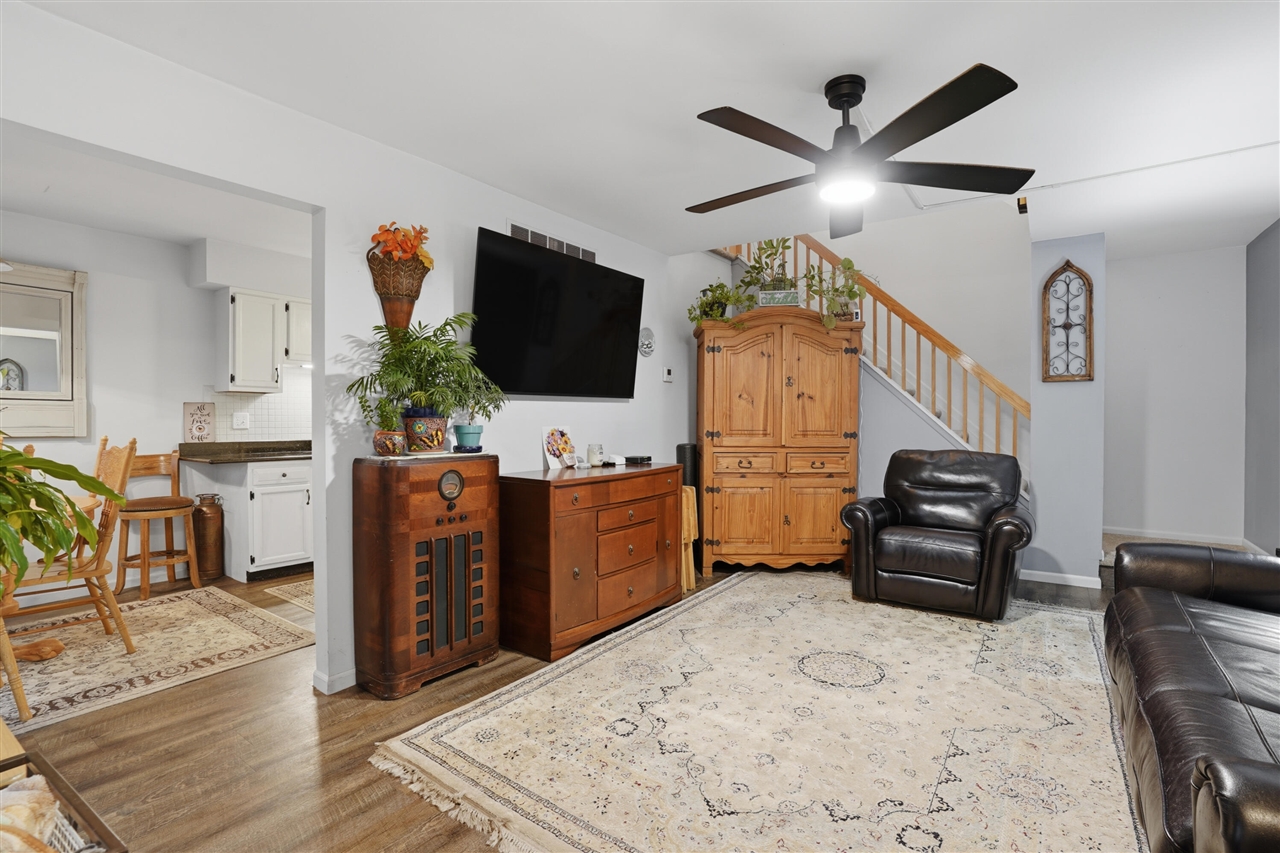 41379 Southwind Drive Property Photo 6
