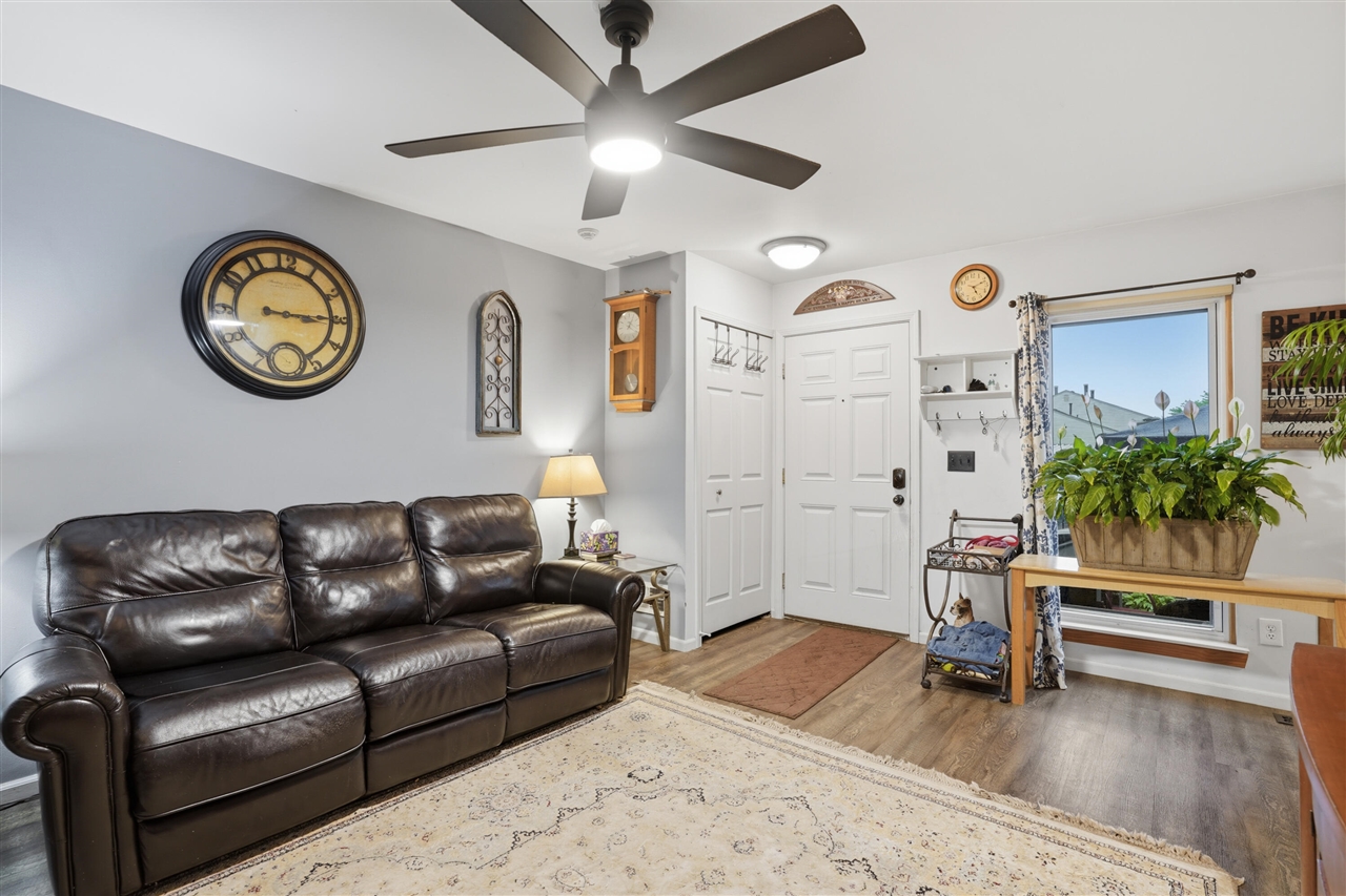 41379 Southwind Drive Property Photo 8