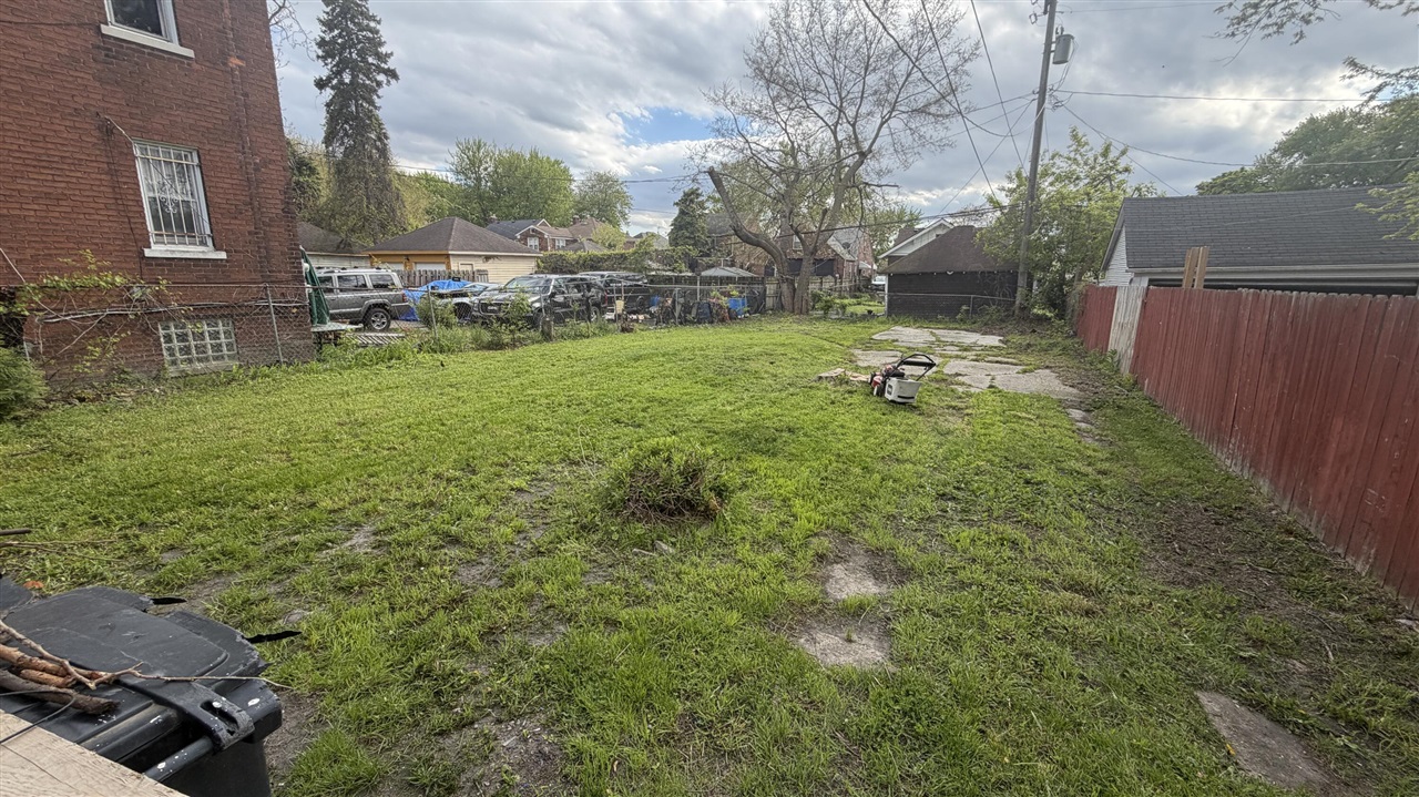 371 Piper Boulevard Property Photo 20