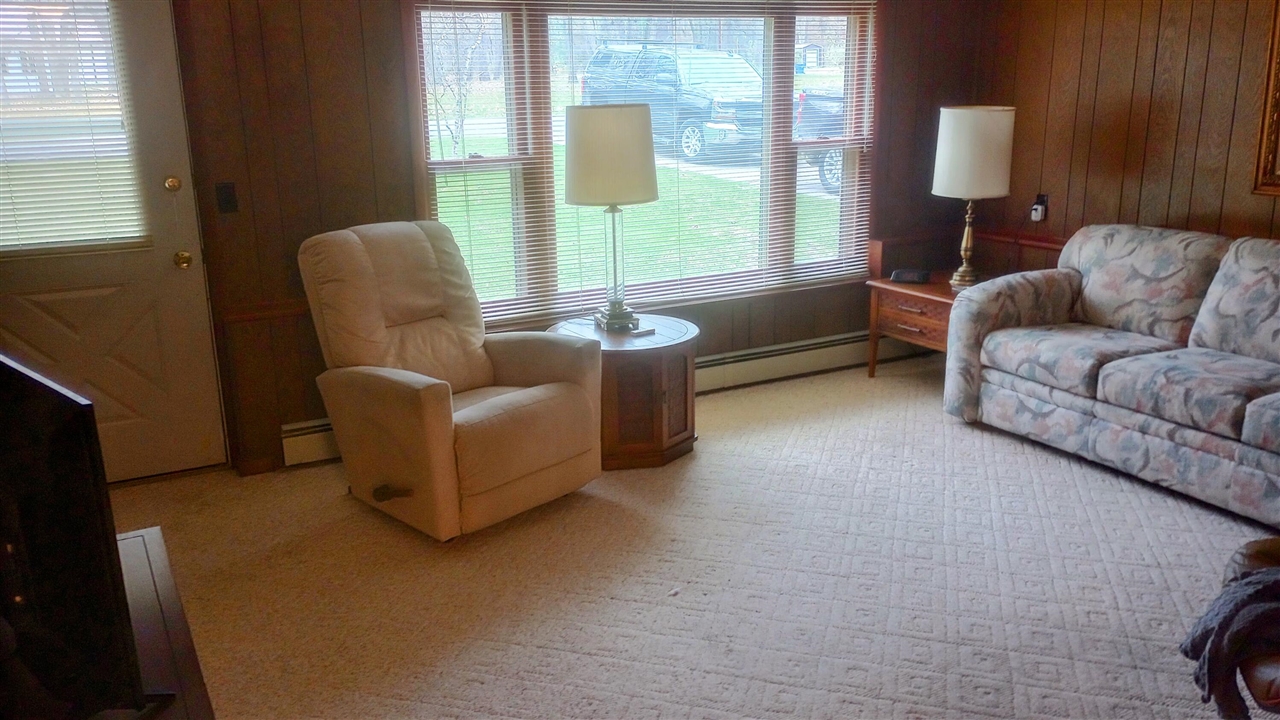 27 N Campbell Road Property Photo 2