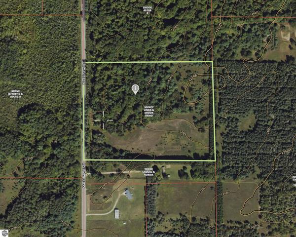 00 Mackinaw Trail Property Photo 1