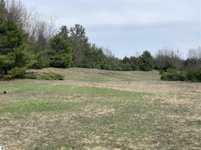 00 Mackinaw Trail Property Photo 18