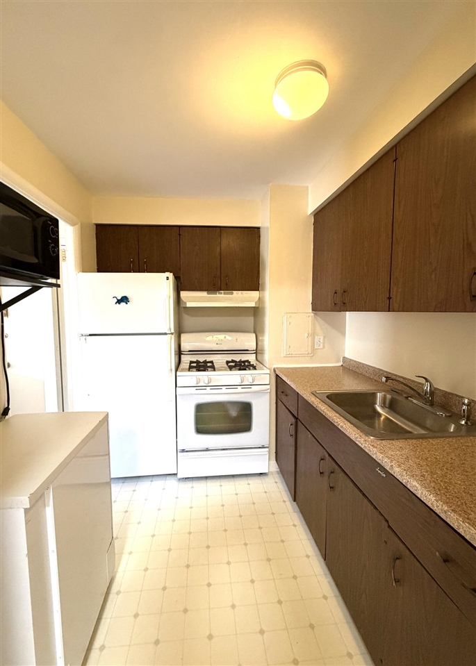 1209 Island Drive Property Photo 7