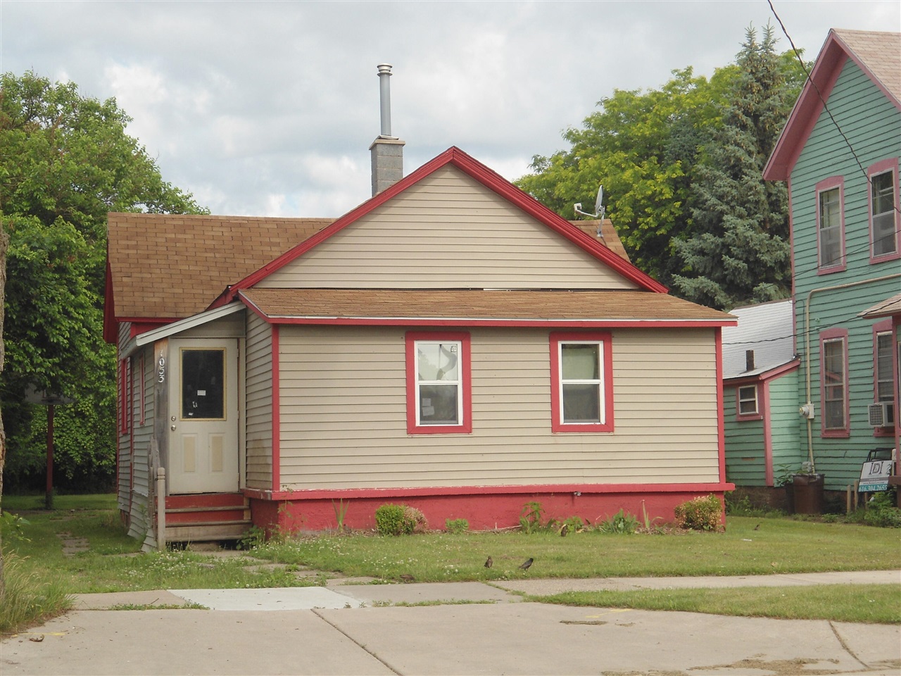 1053 Sheldon Avenue Property Photo 1