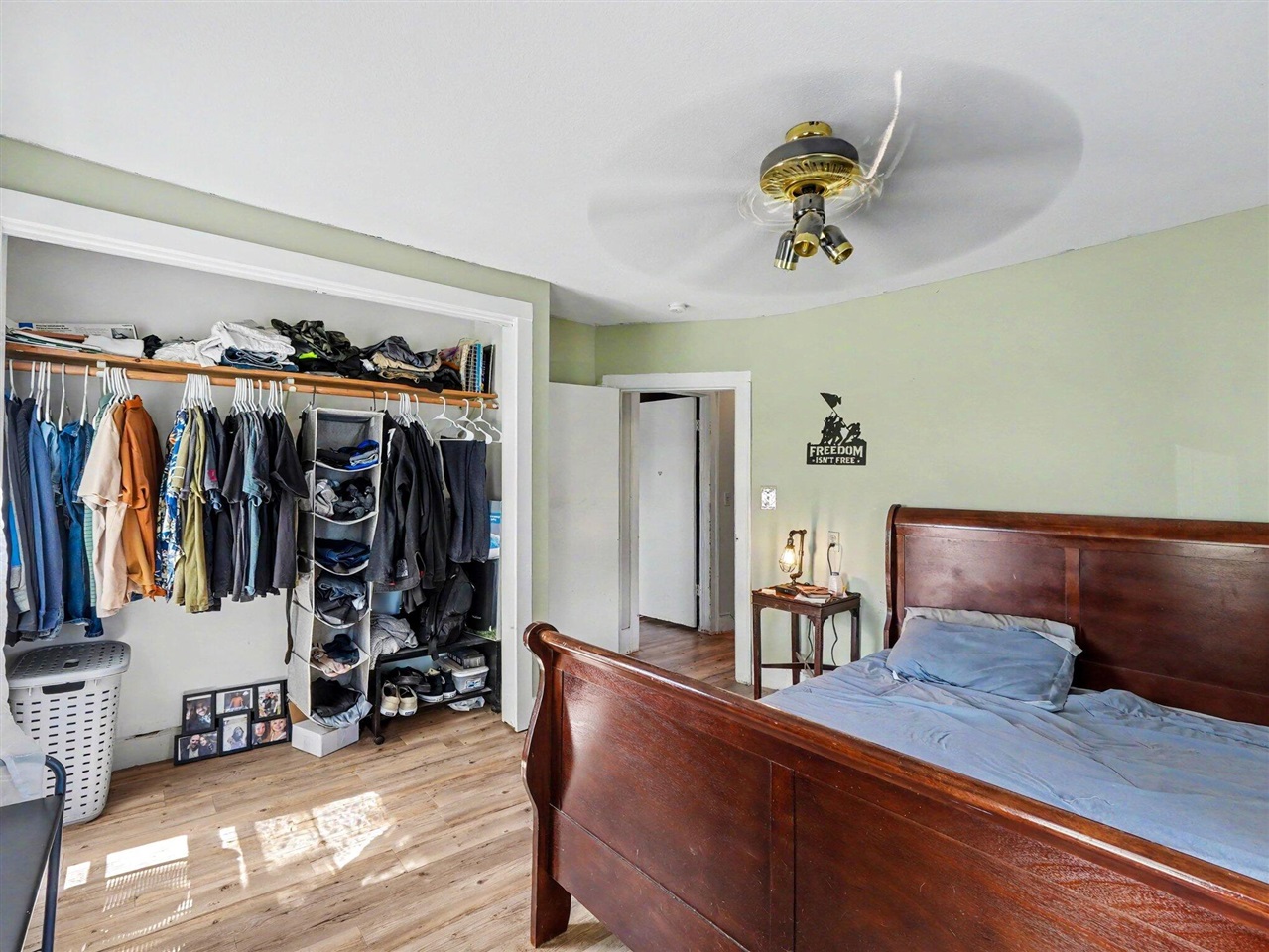 576 S Main Street Property Photo 14