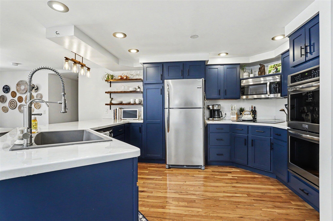 545 Lake Drive Property Photo 4