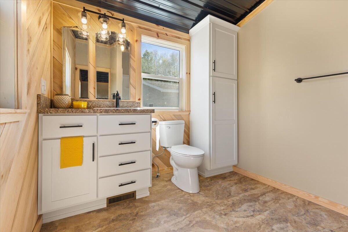 136 Pleasant Drive Property Photo 30