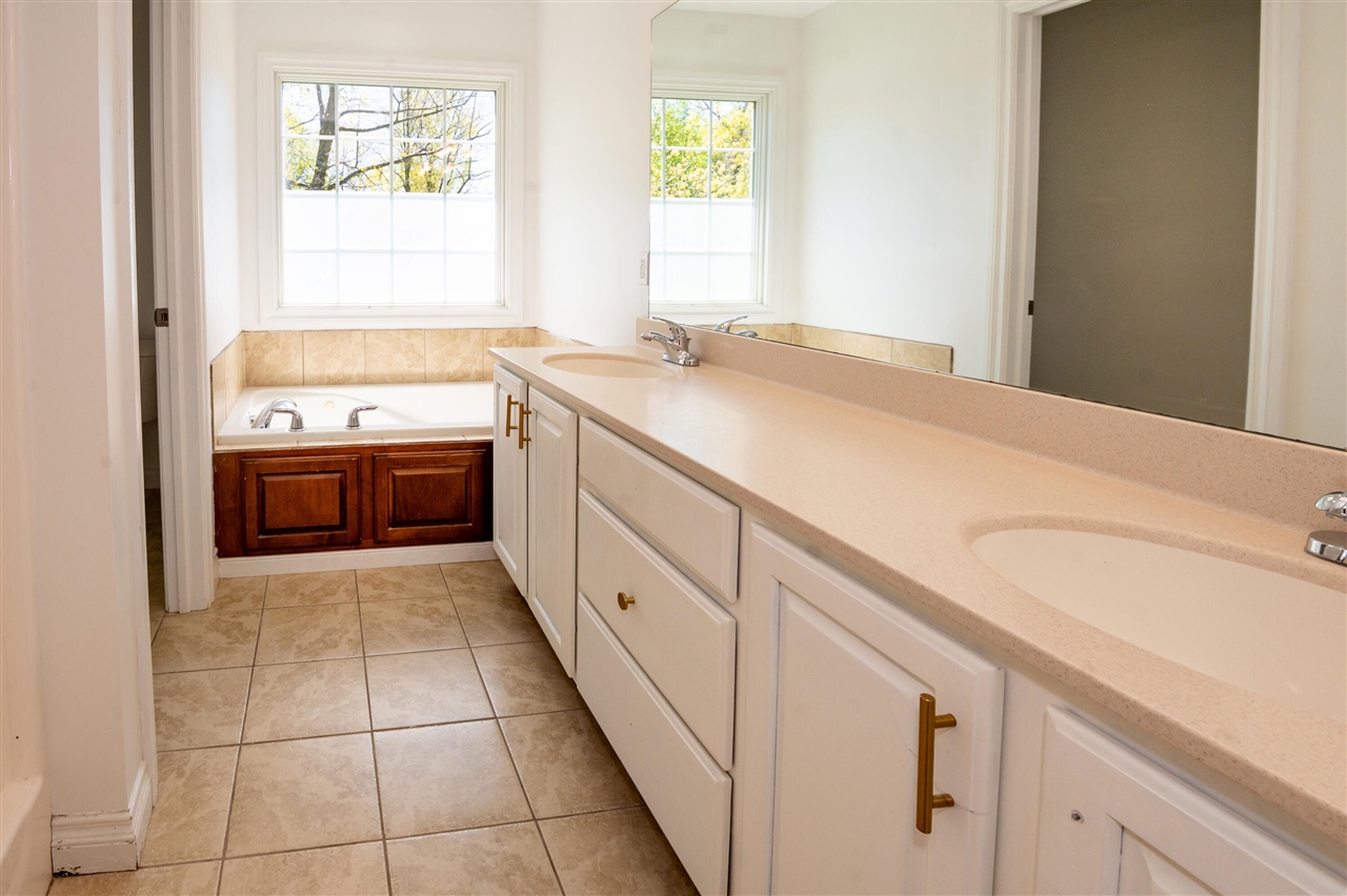 1401 Whispering Trail Property Photo 29