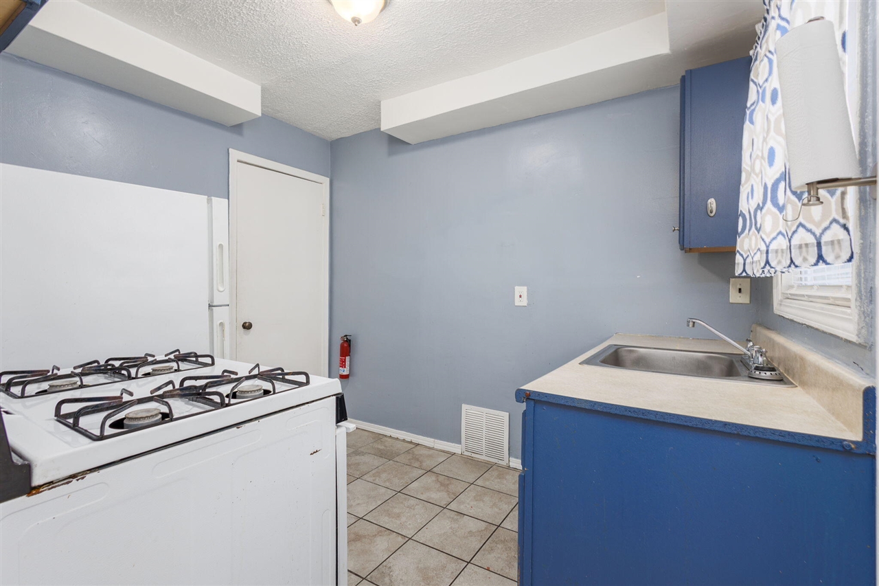 9521 Brace Street Property Photo 8