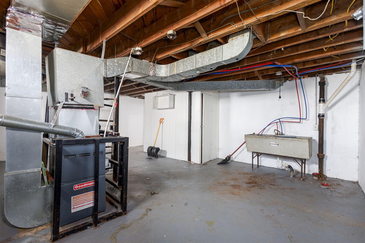 9521 Brace Street Property Photo 16