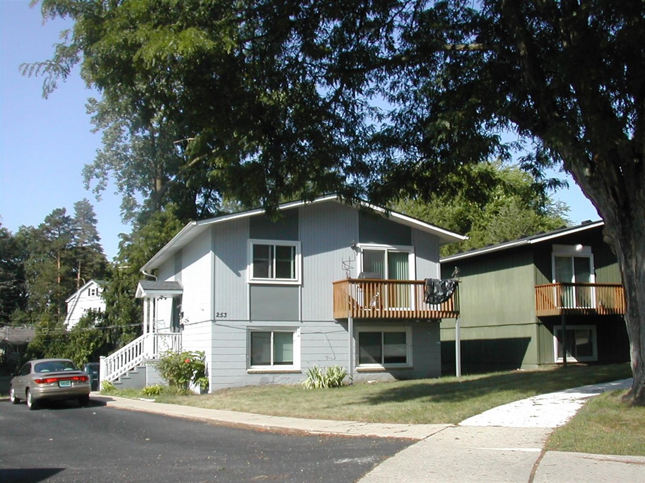 253 Brookridge Court Property Photo 1
