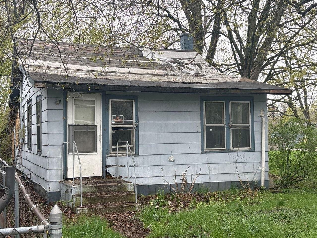 282 Chestnut Street Property Photo 3