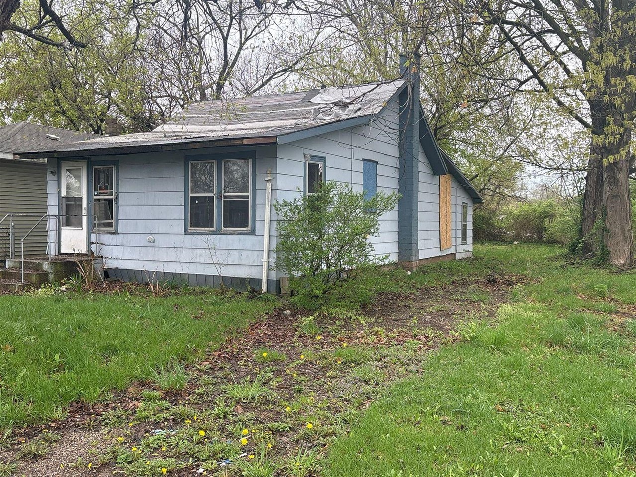 282 Chestnut Street Property Photo 4