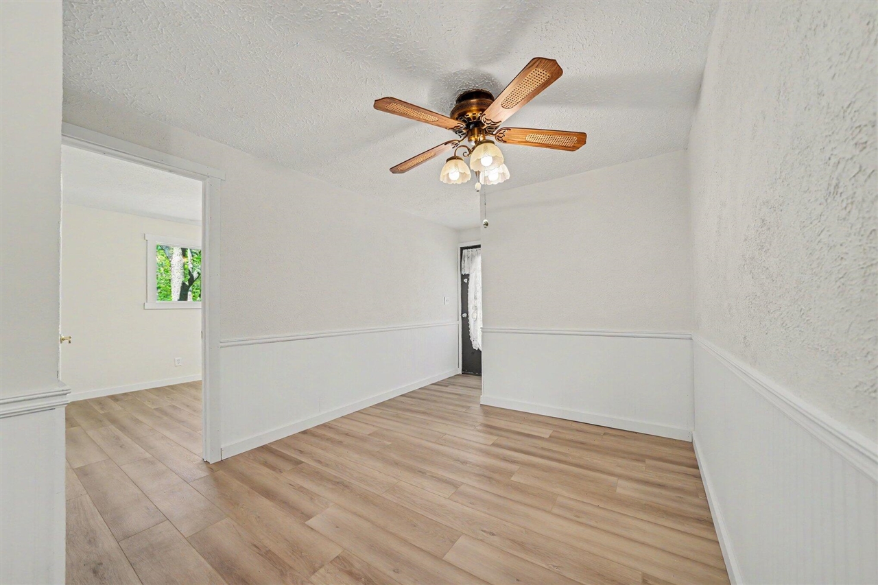 310 S Philip Road Property Photo 16