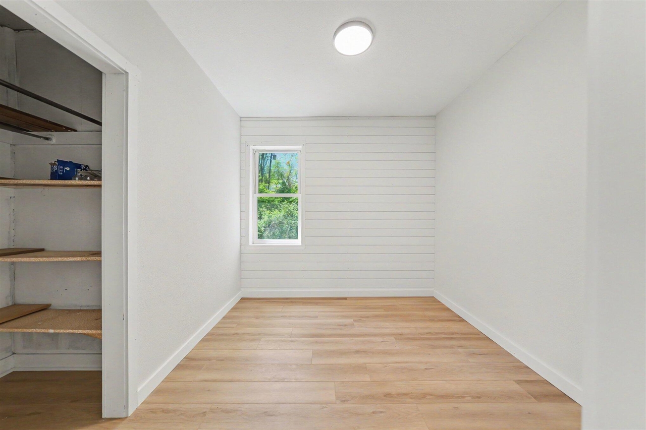 310 S Philip Road Property Photo 19
