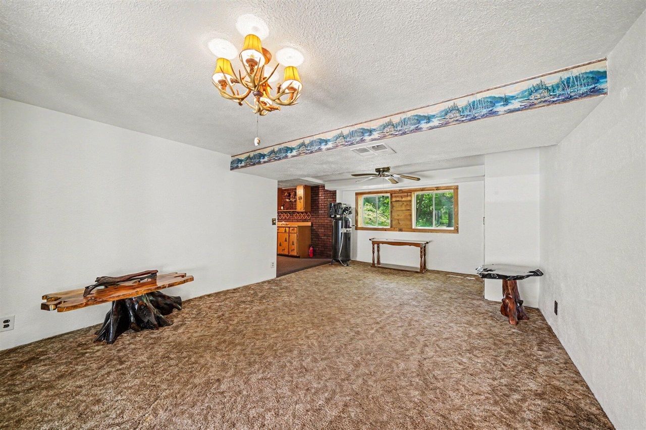 310 S Philip Road Property Photo 25