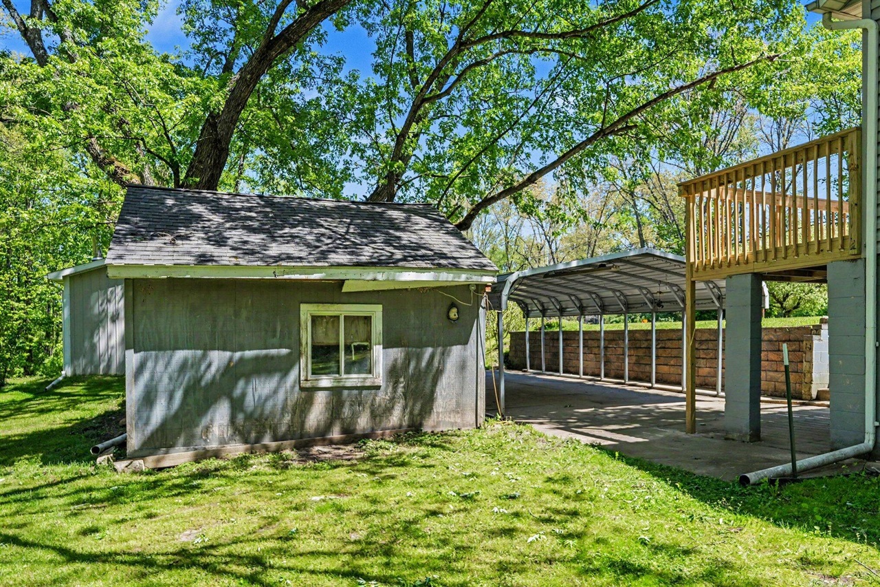 310 S Philip Road Property Photo 26
