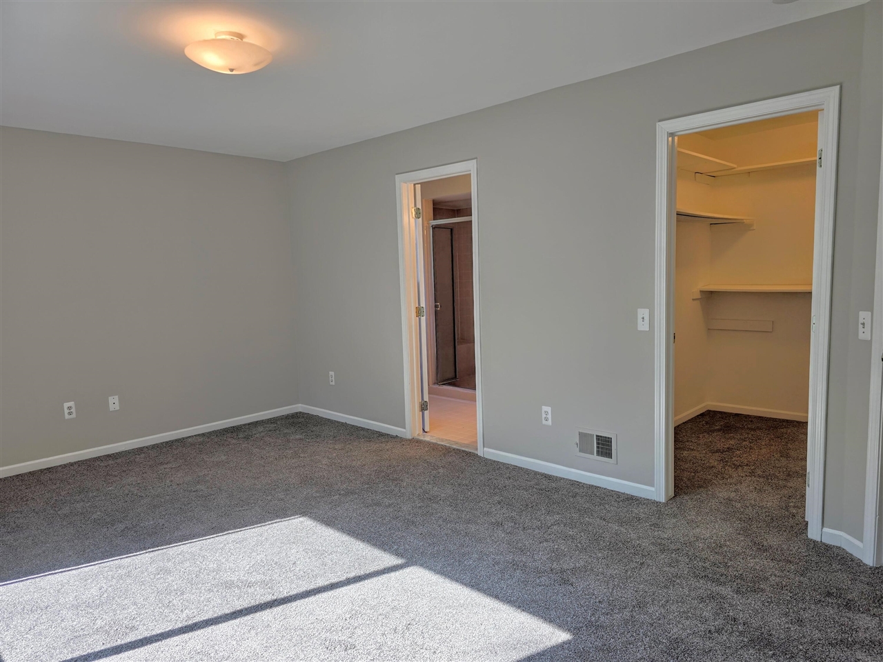 7023 Foxcreek Drive Property Photo 20