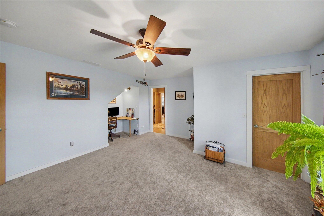 7572 Tucker Lane Property Photo 13