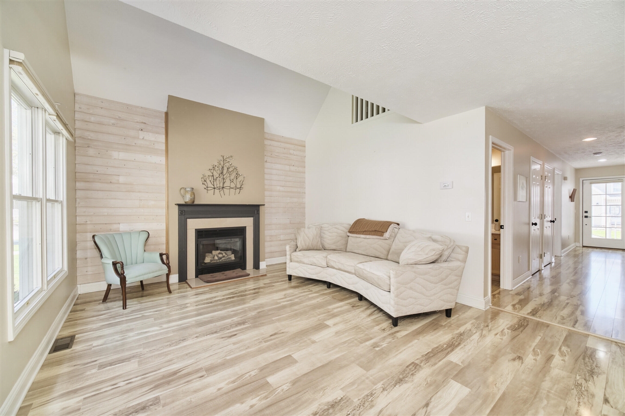 10 Cottage Lane Property Photo 28