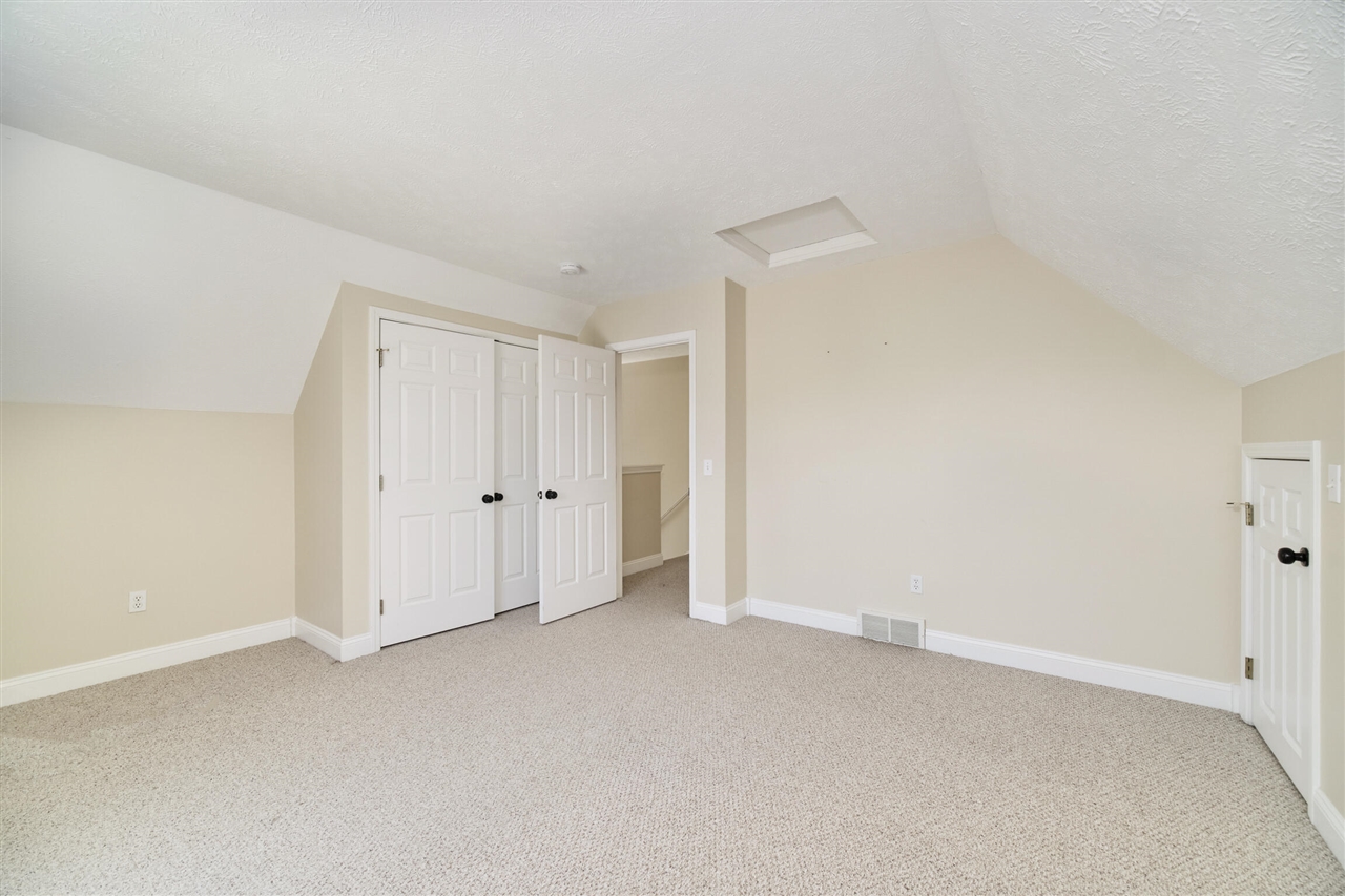 10 Cottage Lane Property Photo 34