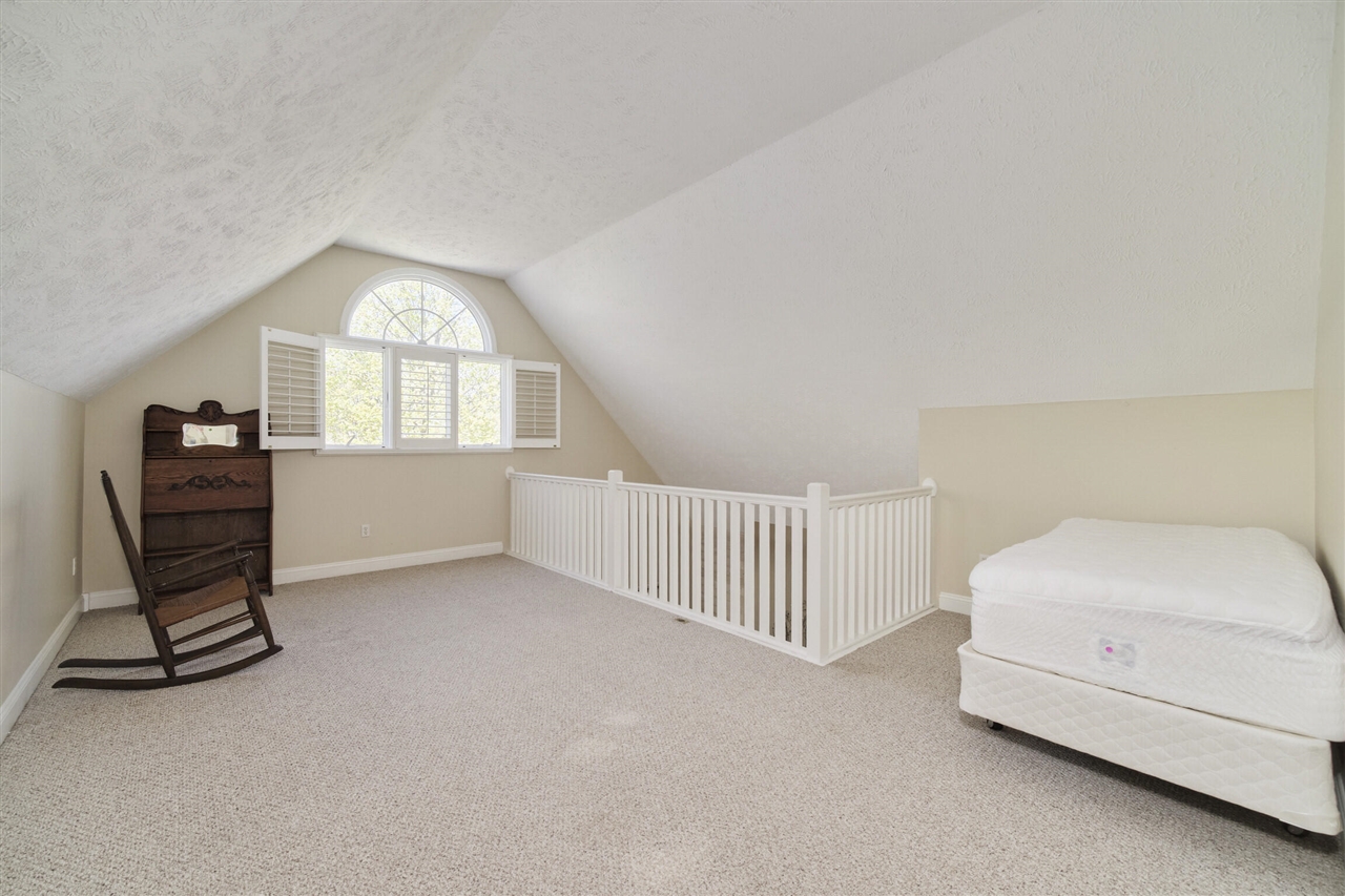 10 Cottage Lane Property Photo 38