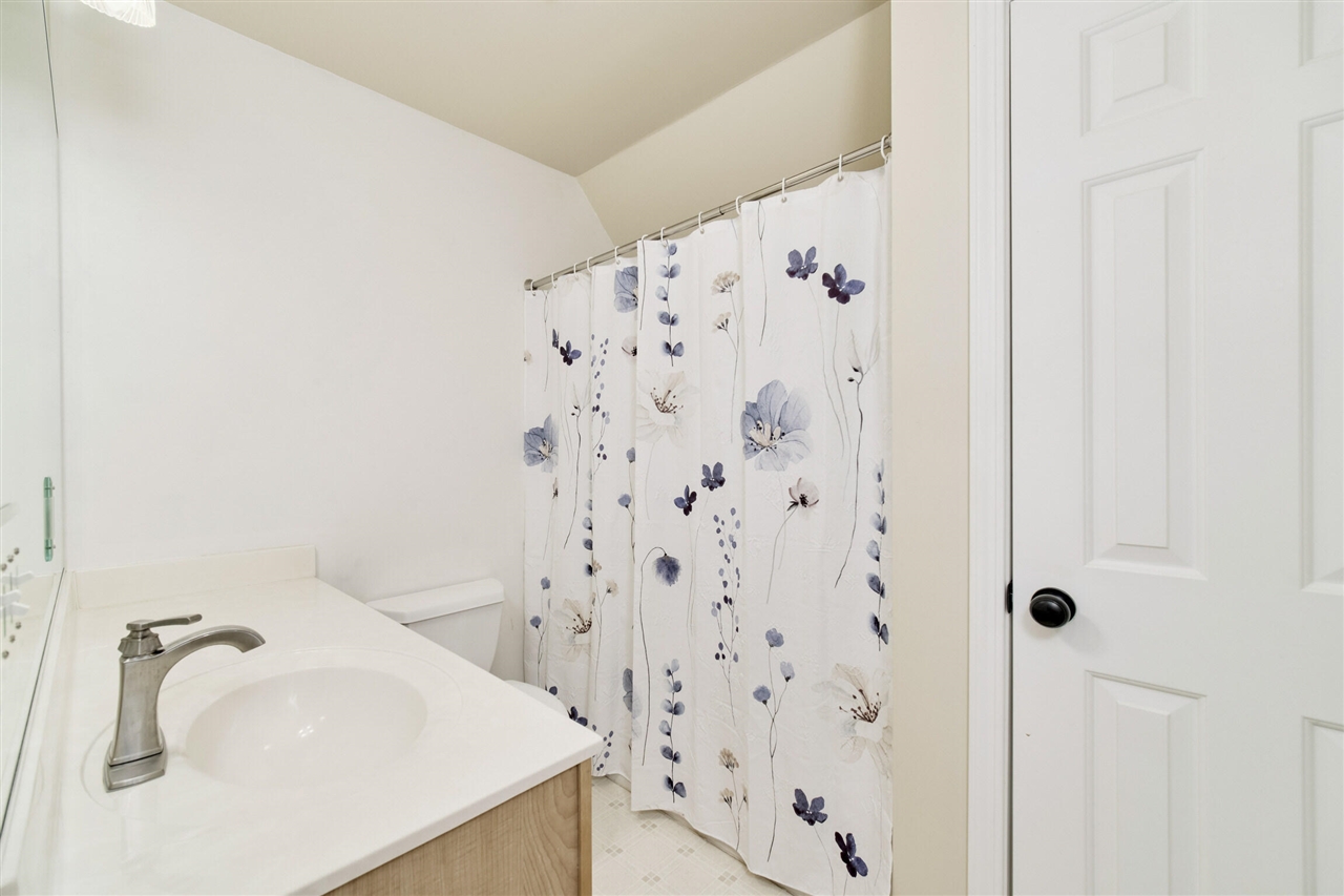 10 Cottage Lane Property Photo 41