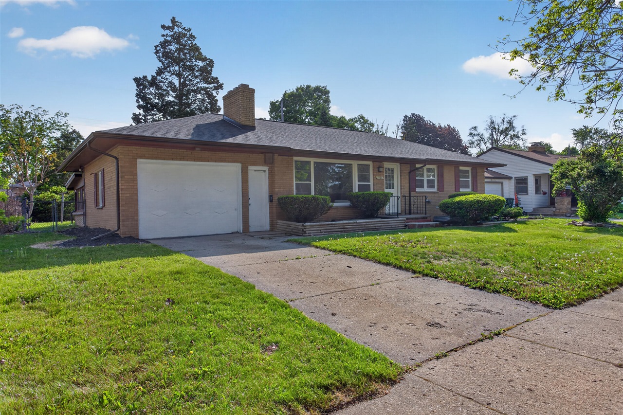 2136 Bruce Avenue Property Photo 1