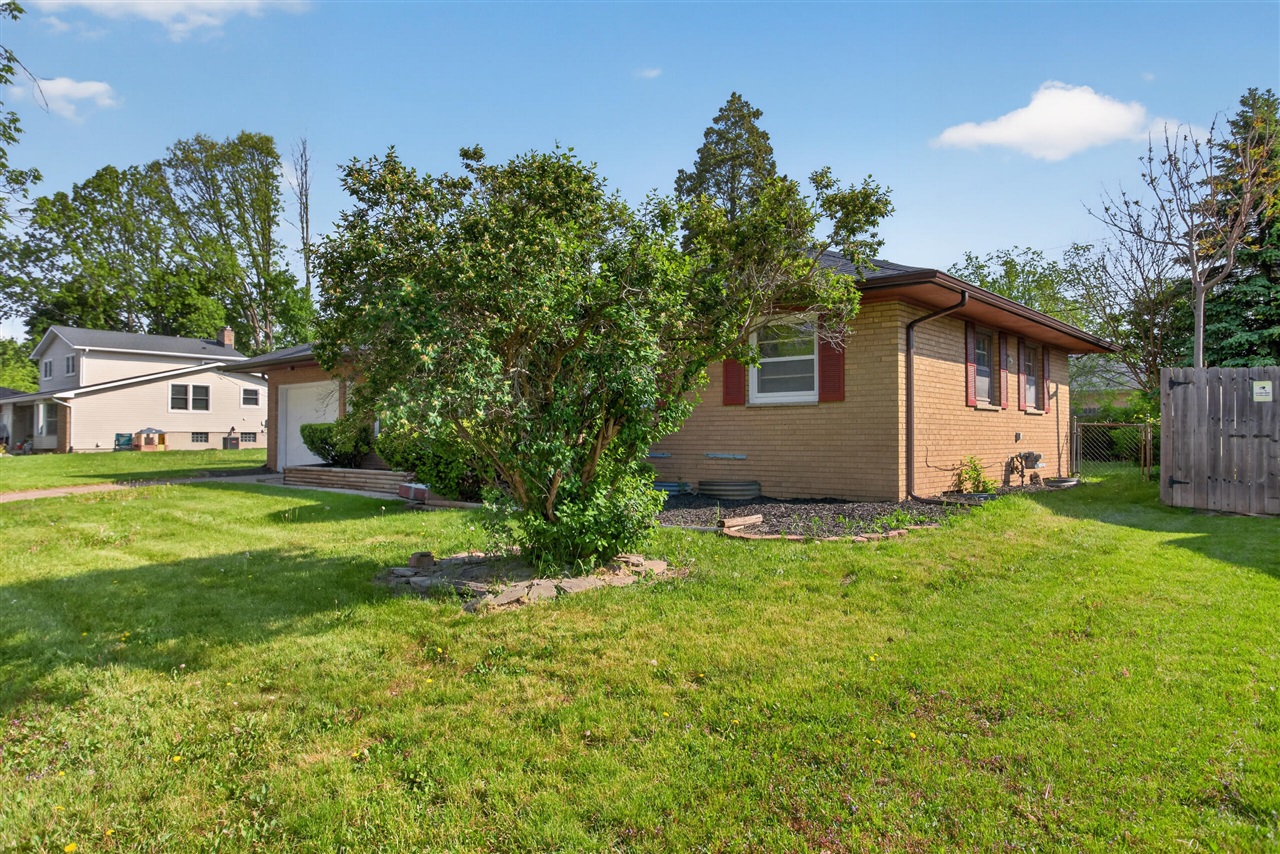 2136 Bruce Avenue Property Photo 4