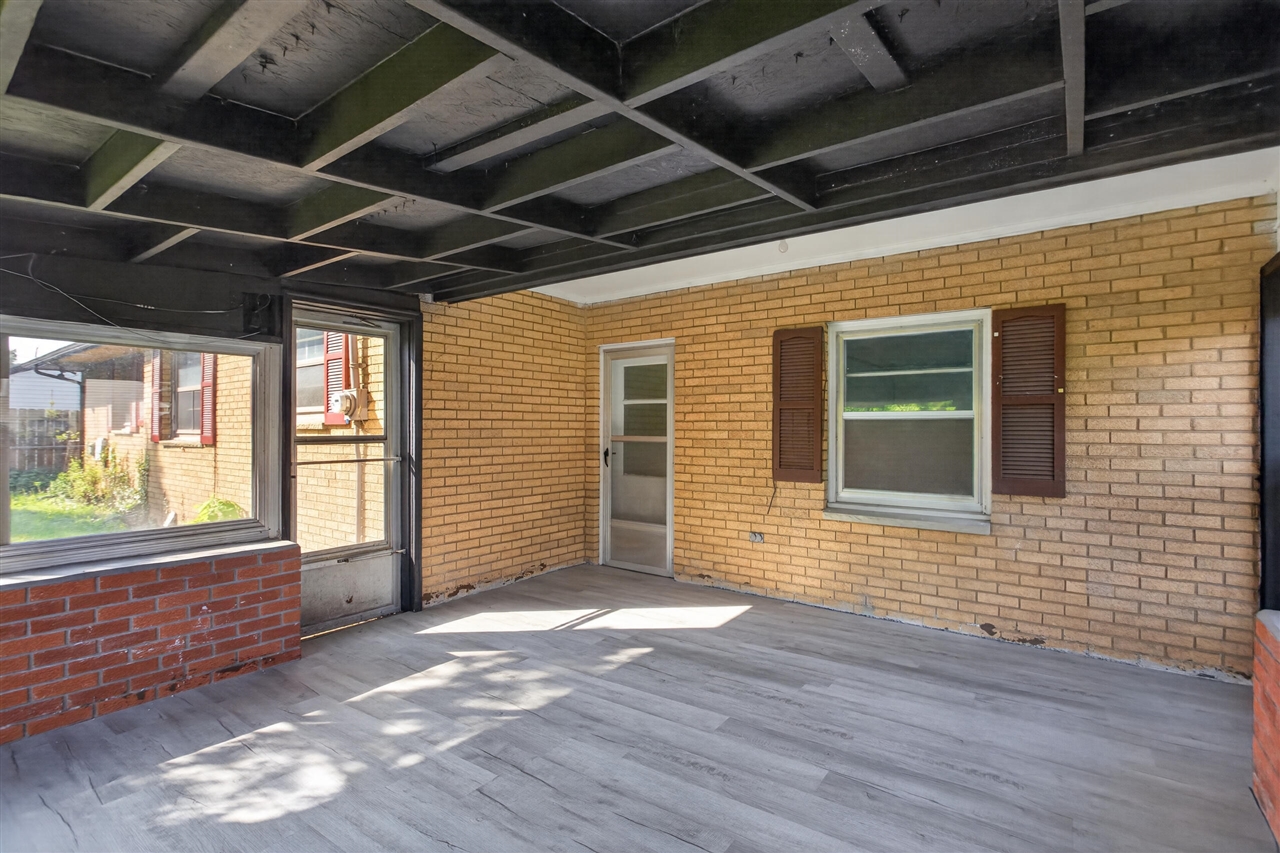 2136 Bruce Avenue Property Photo 12