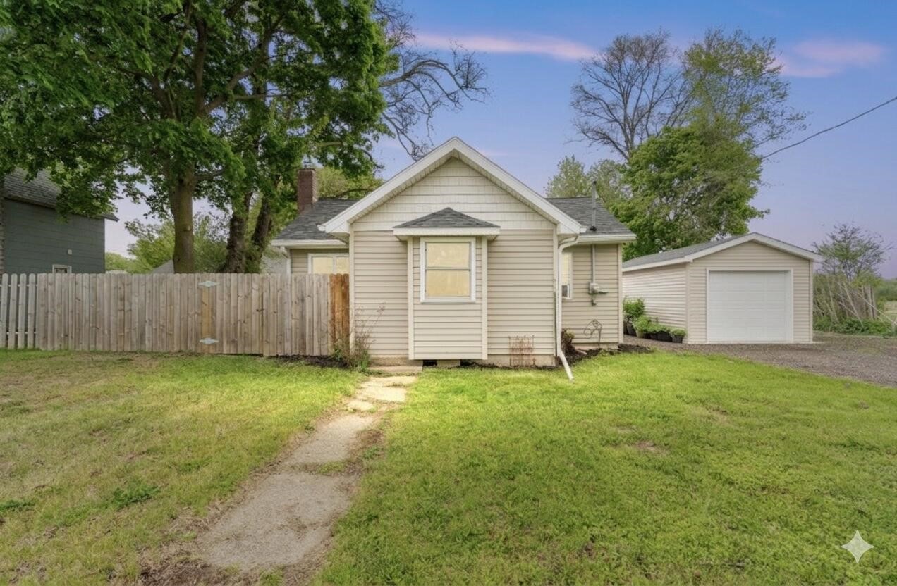 937 124th Avenue Property Photo 1