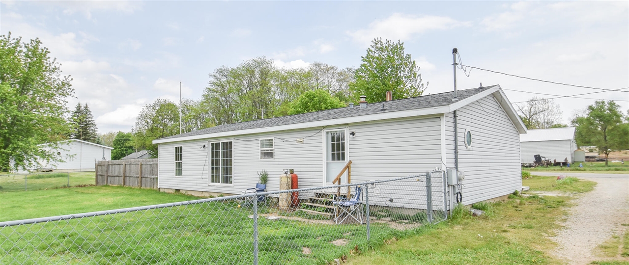444 Block Road Property Photo 2