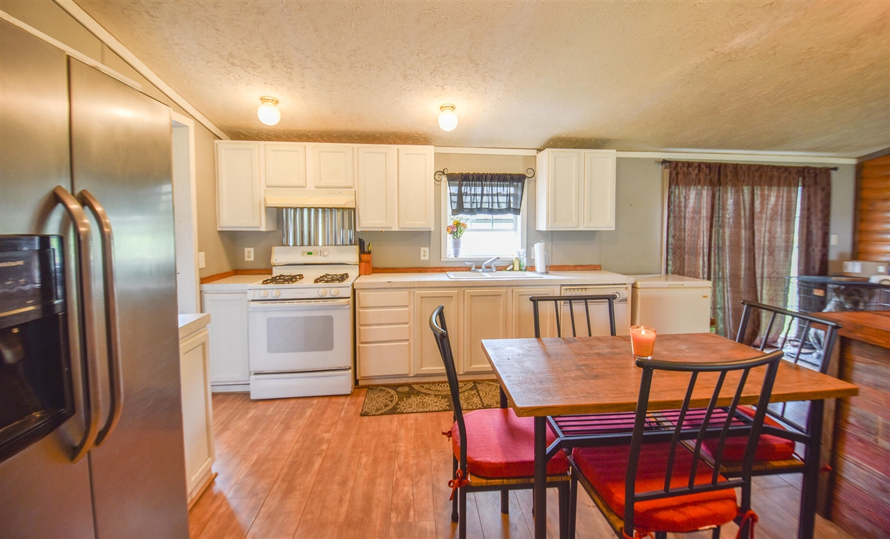 444 Block Road Property Photo 8