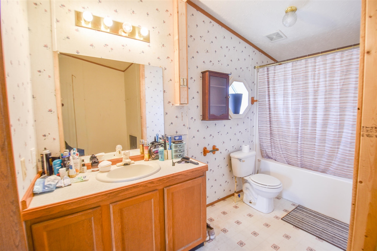 444 Block Road Property Photo 17