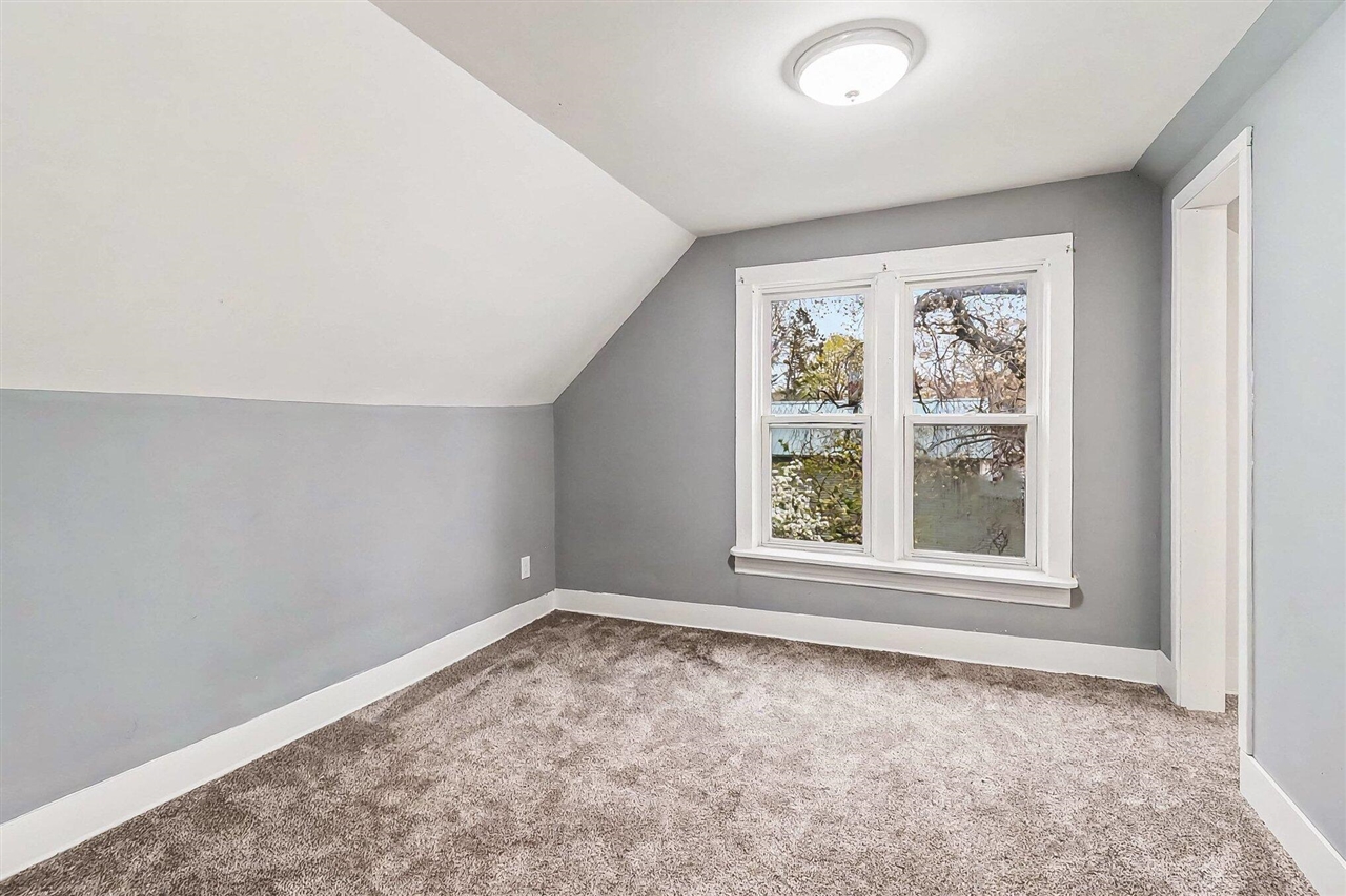 280 6th Avenue Property Photo 20