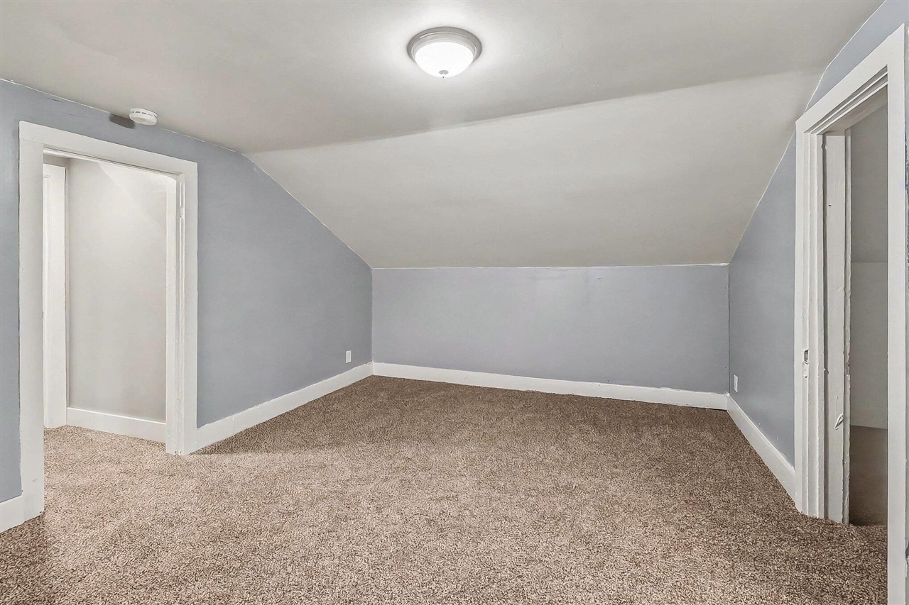 280 6th Avenue Property Photo 24