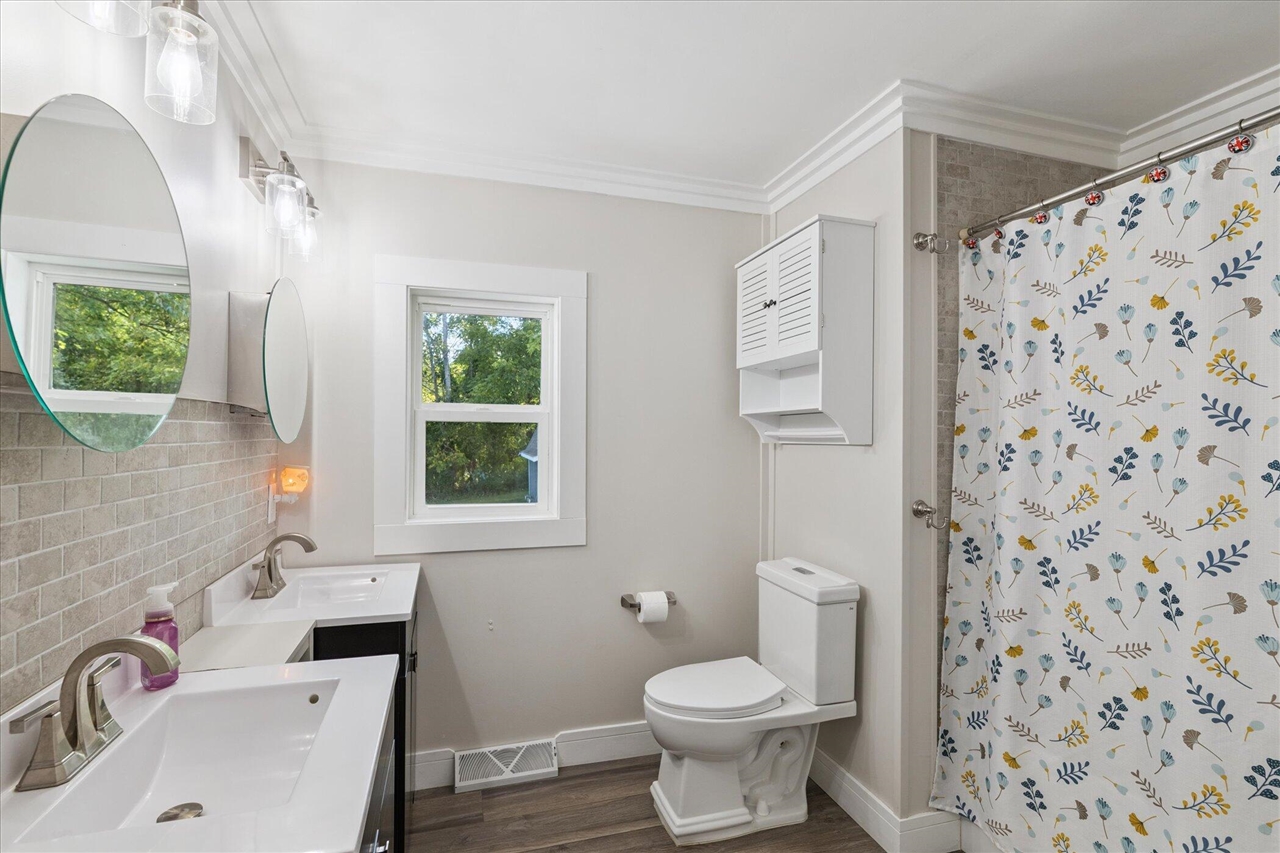 8590 Greenfield Highway Property Photo 20