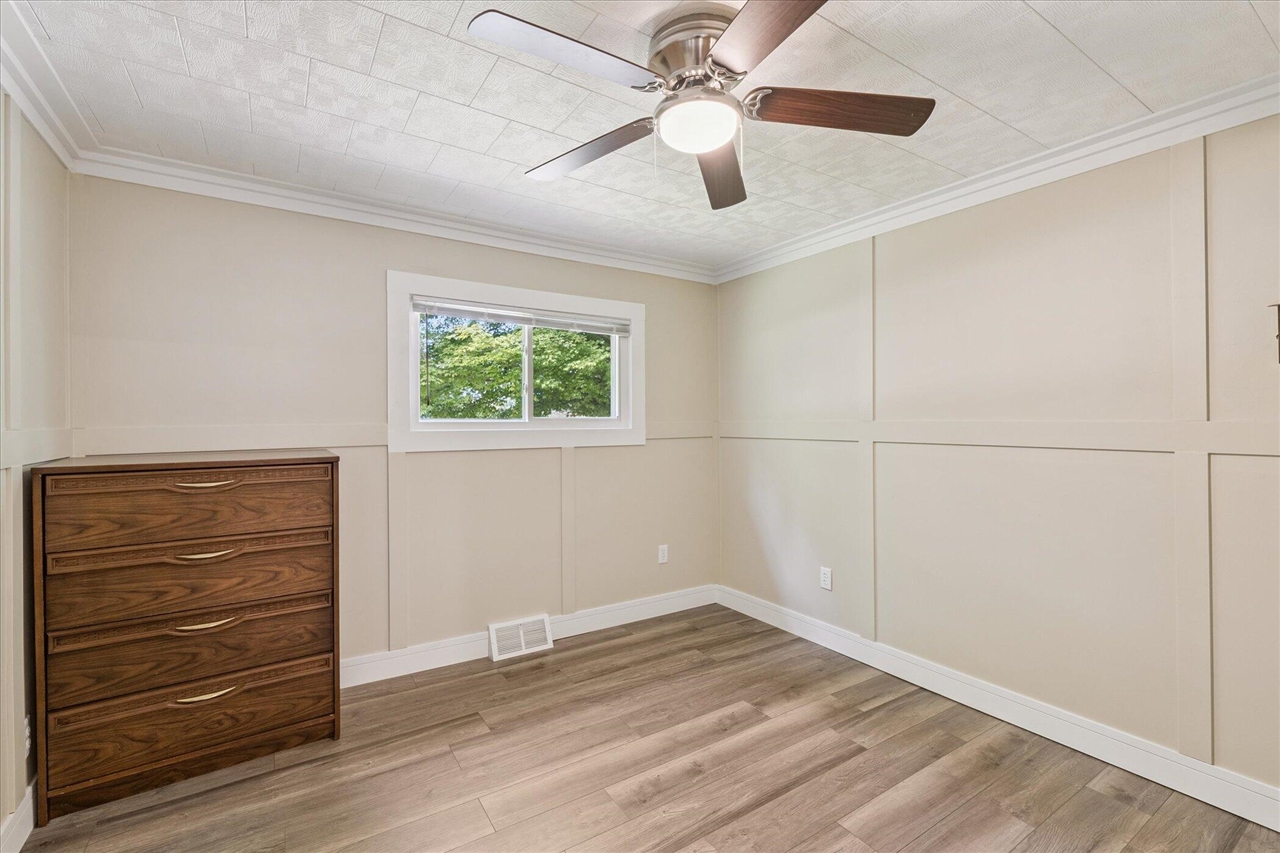 8590 Greenfield Highway Property Photo 21