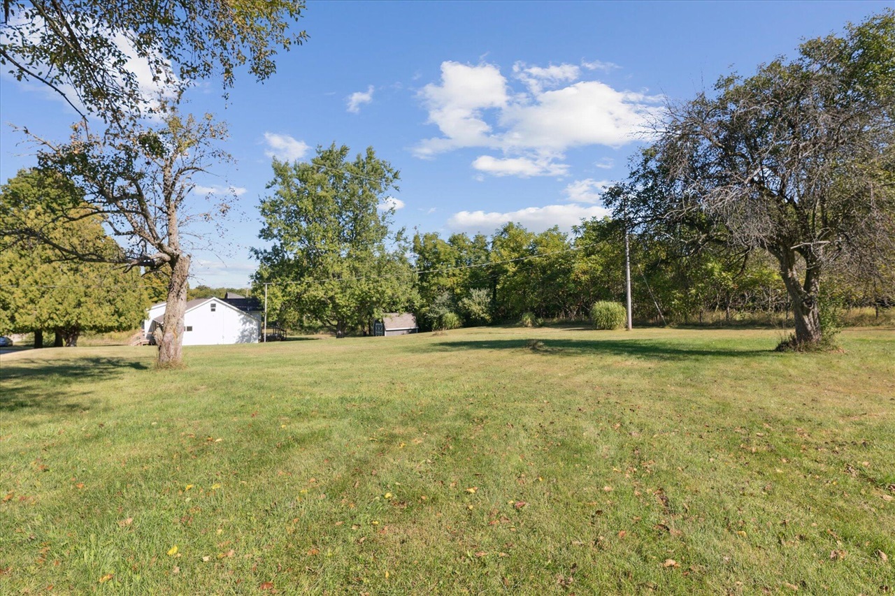 8590 Greenfield Highway Property Photo 46