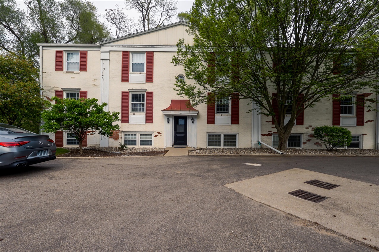 724 C Garland Circle Property Photo 1