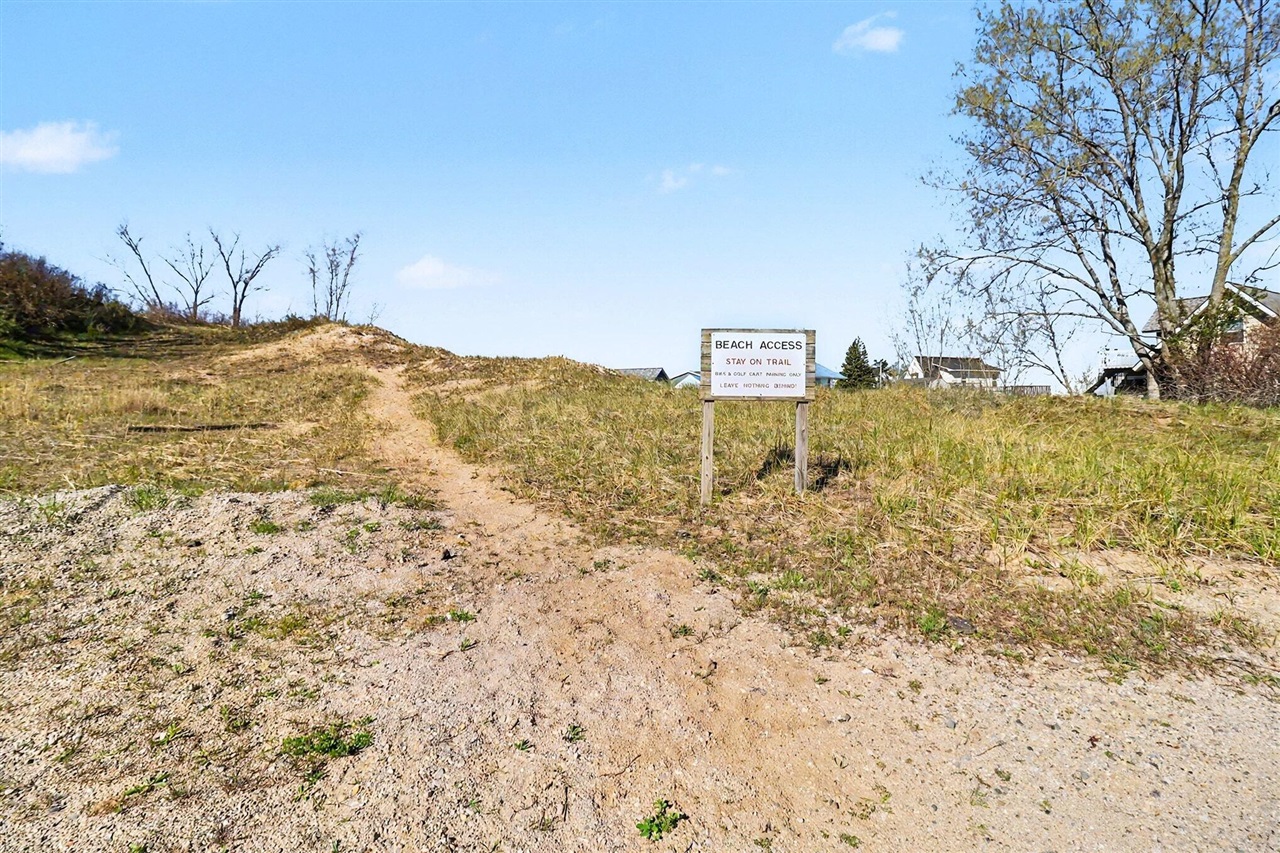 N Silver Ridge Road Property Photo 11
