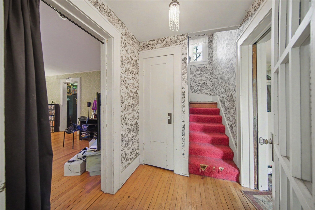 1011 W Maumee Street Property Photo 8