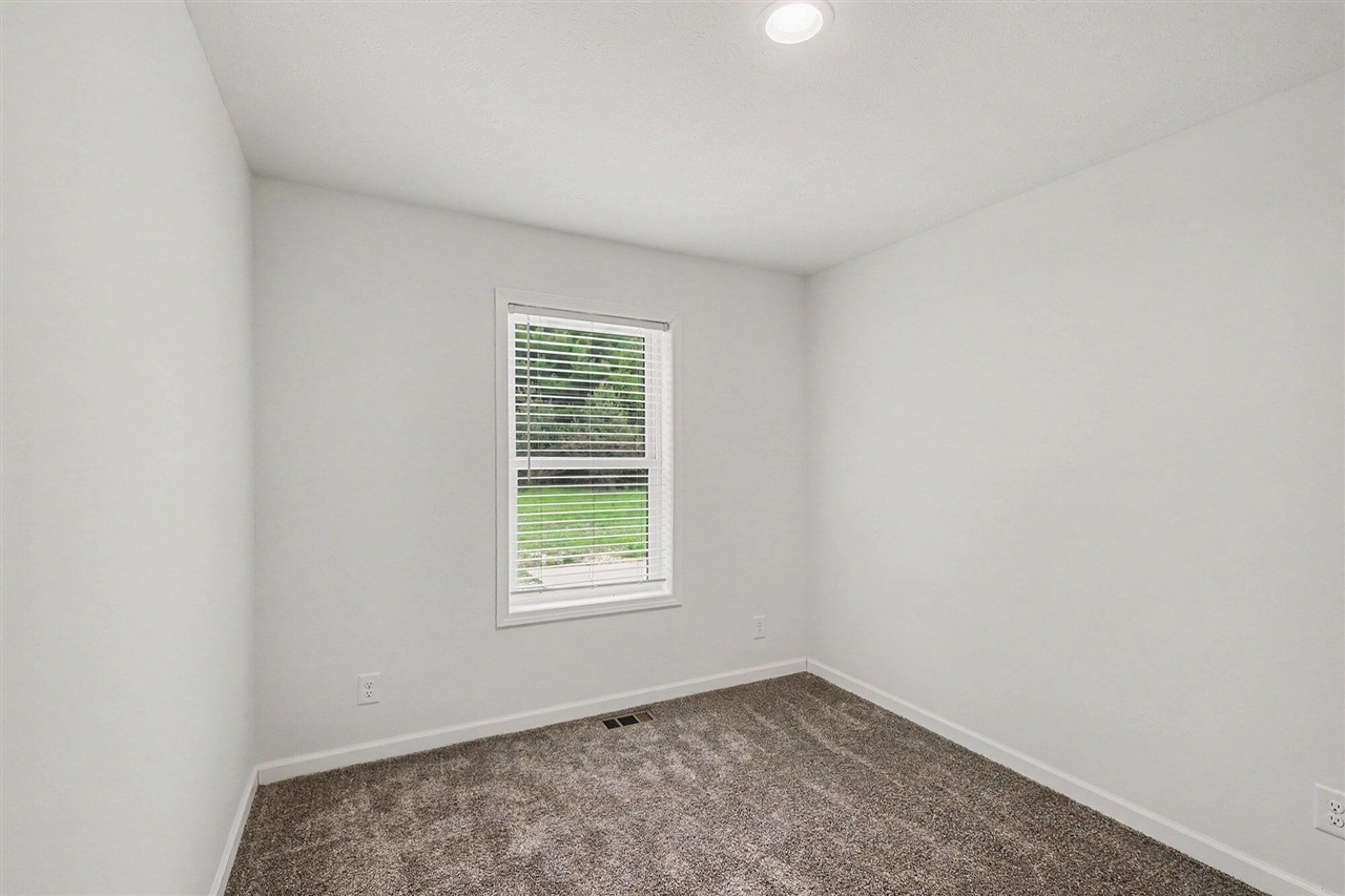 4733 Chestnut Avenue Property Photo 13