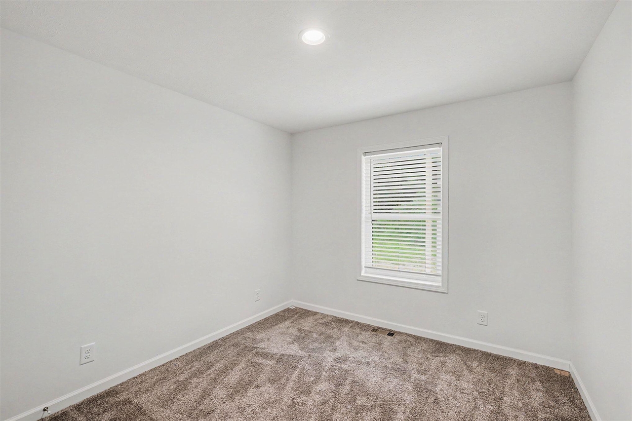 4733 Chestnut Avenue Property Photo 15