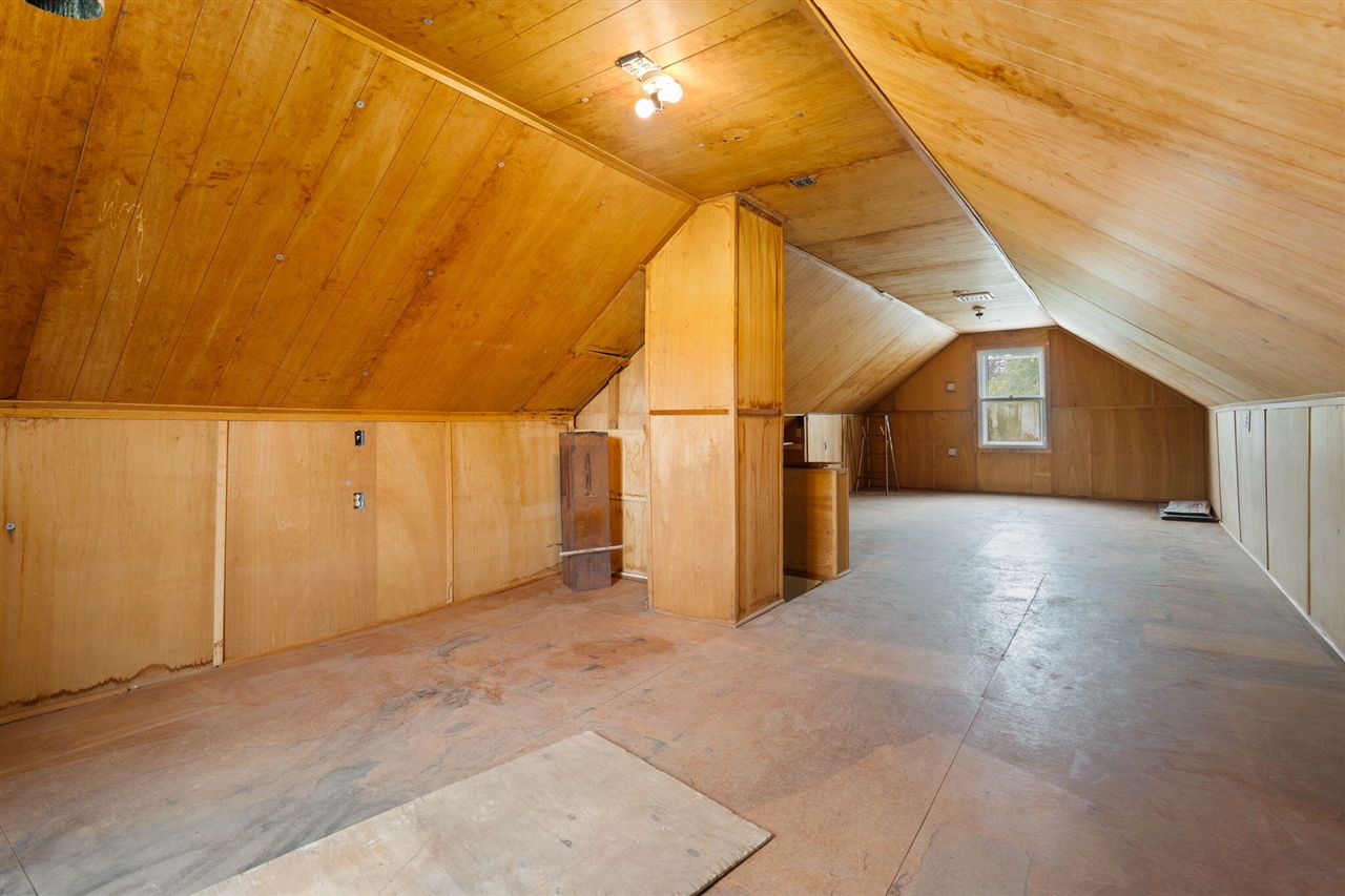 2203 Hickman Road Property Photo 28