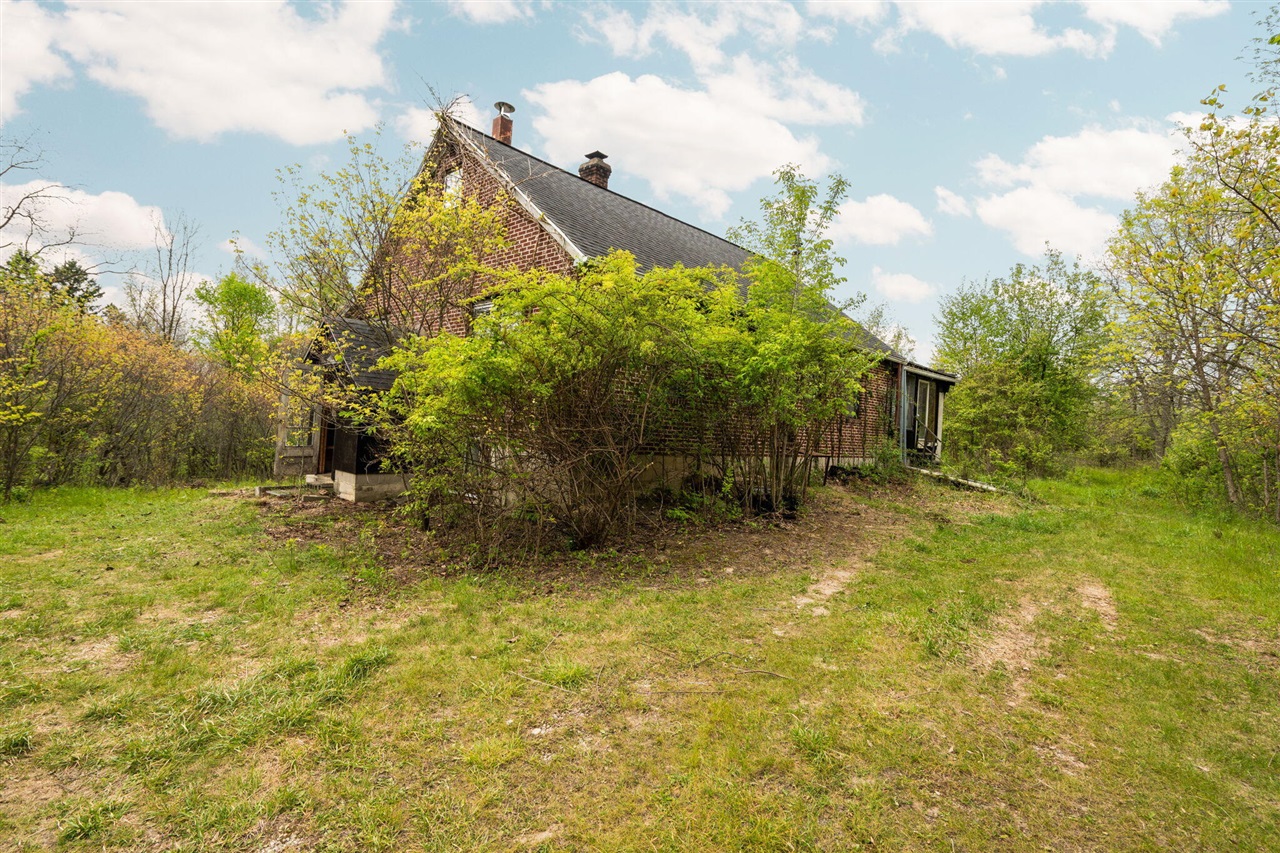 2203 Hickman Road Property Photo 43