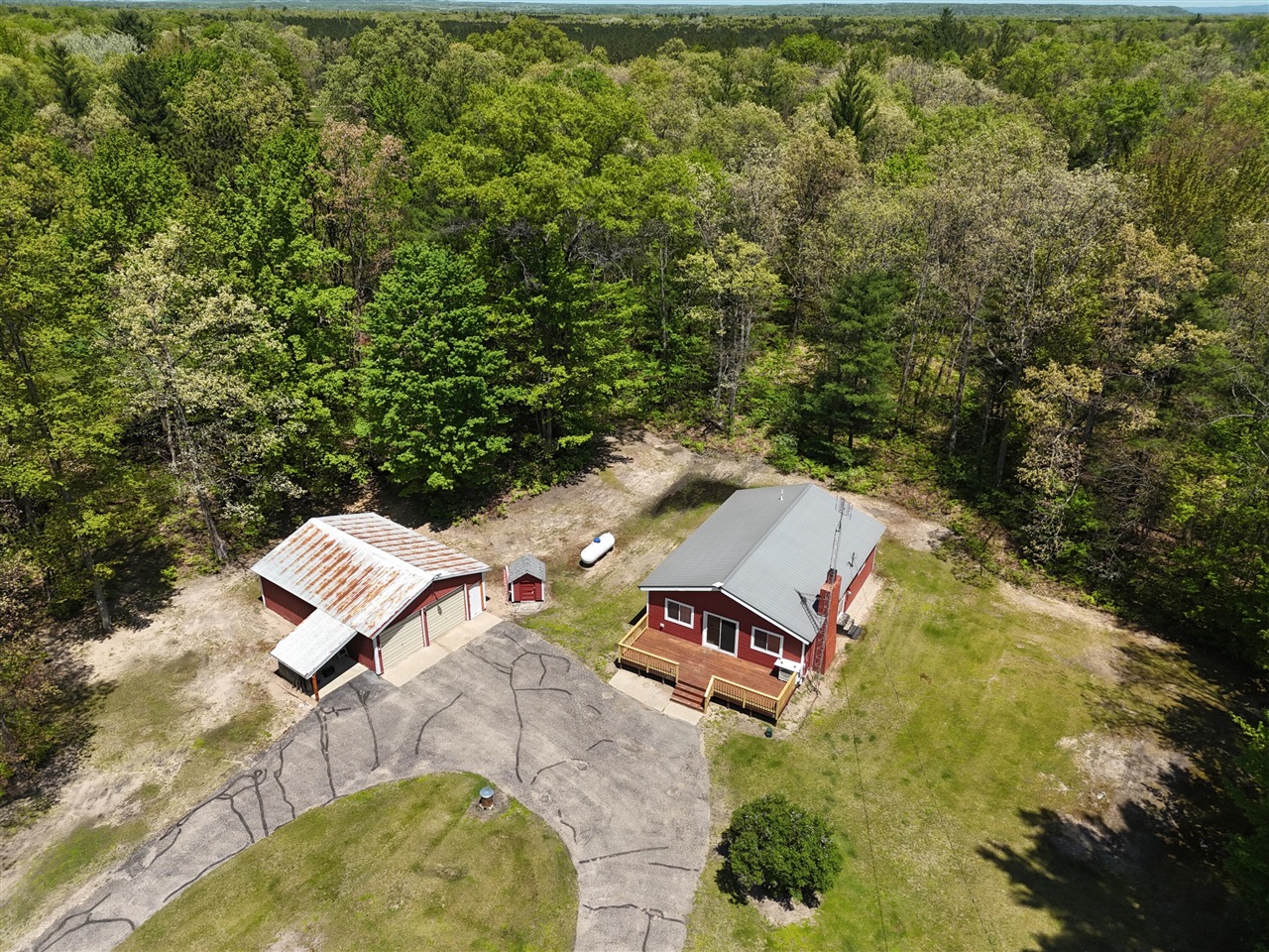 663 Seaman Road Property Photo 3